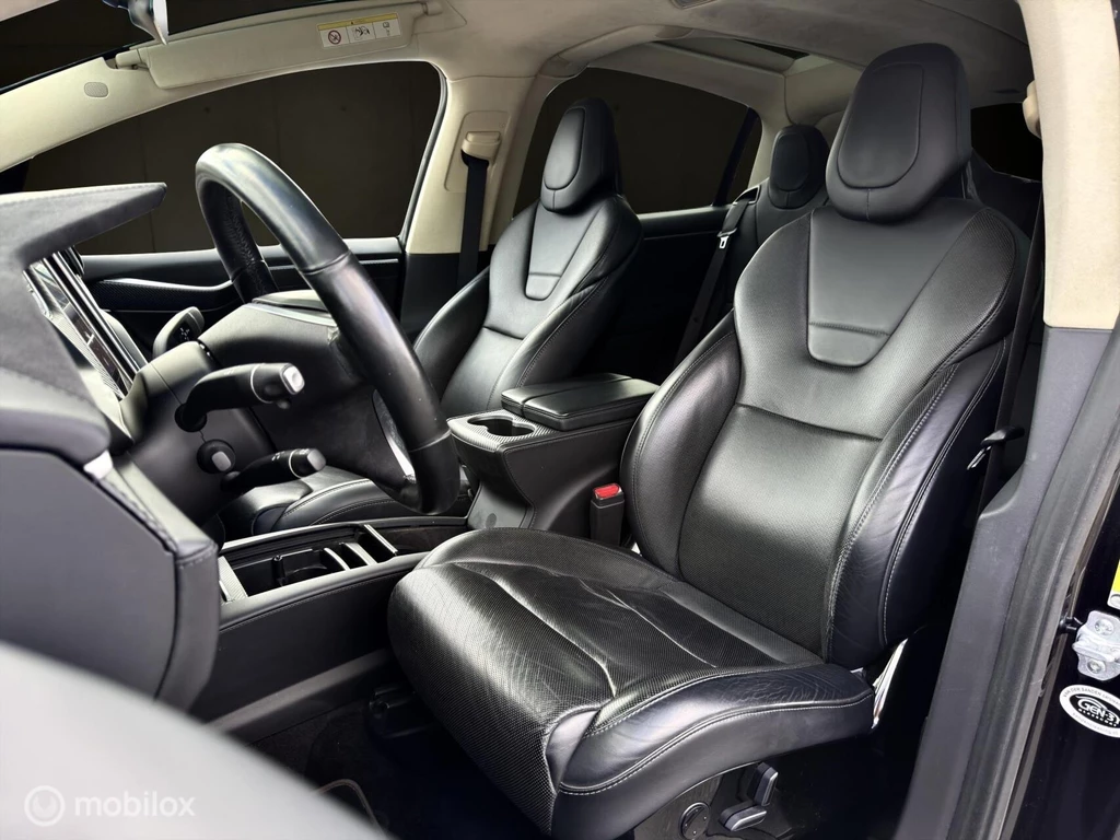 Tesla Model X – foto 12