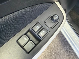 Suzuki Swift – thumbnail 25