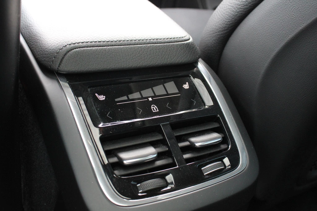 Volvo XC60 – foto 18