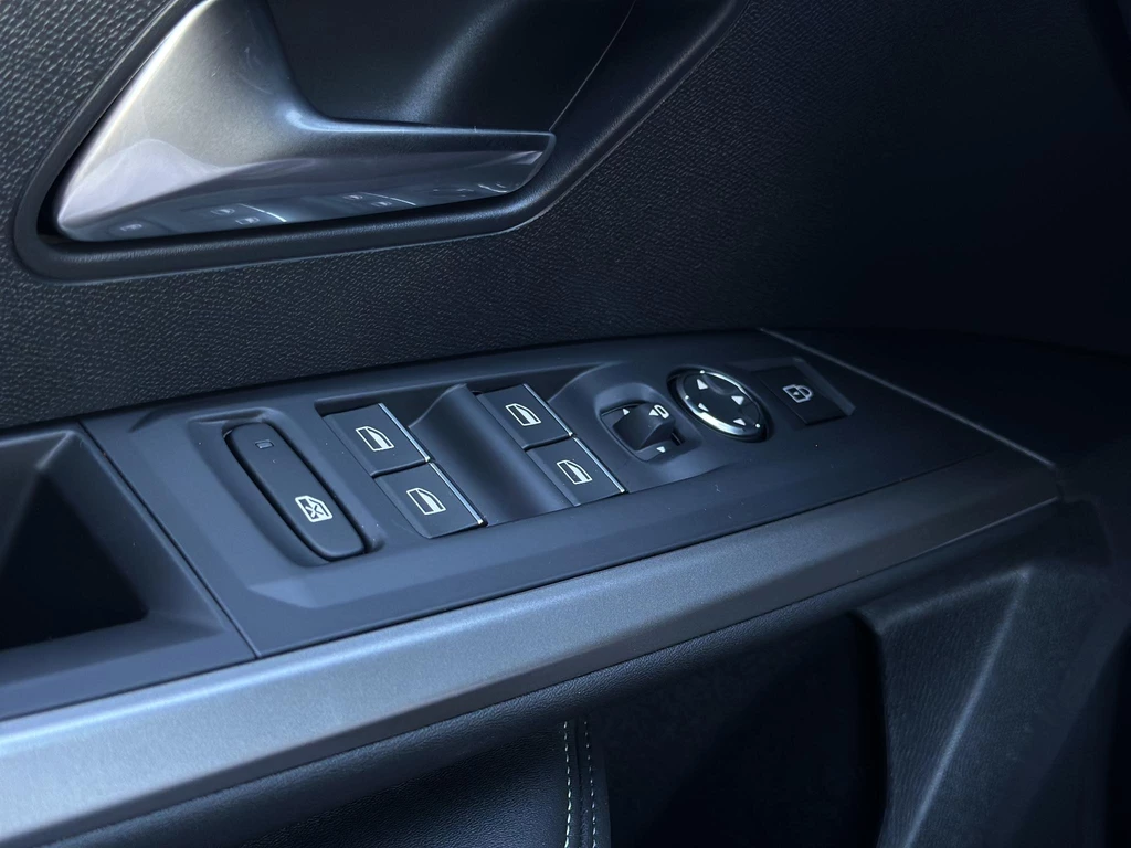 Peugeot e-3008 – foto 37