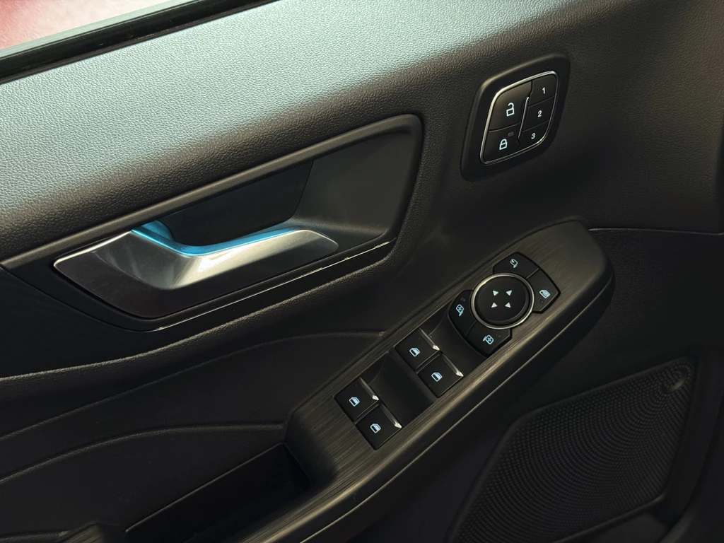 Ford Kuga – foto 34