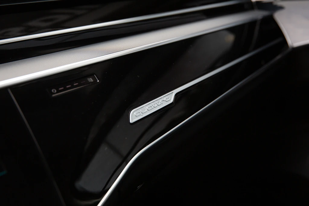 Audi A8 – foto 29