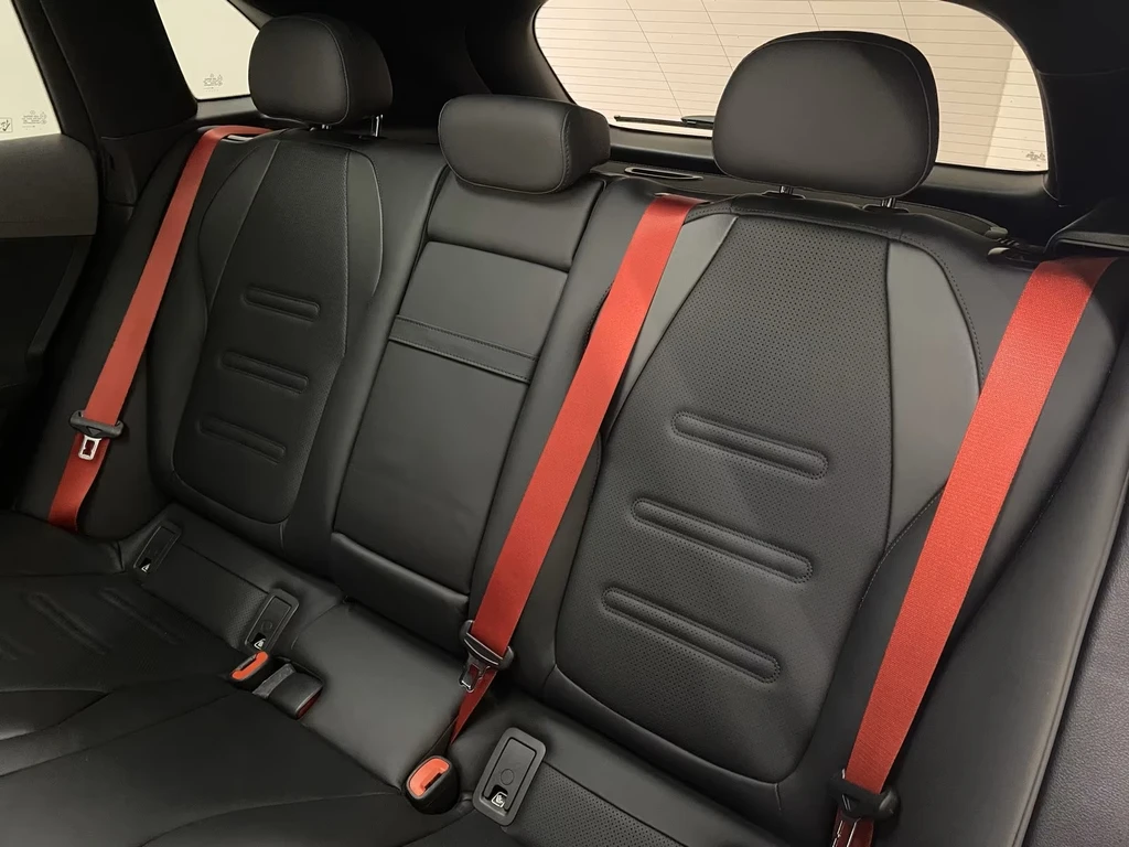 Mercedes-Benz EQE – foto 12