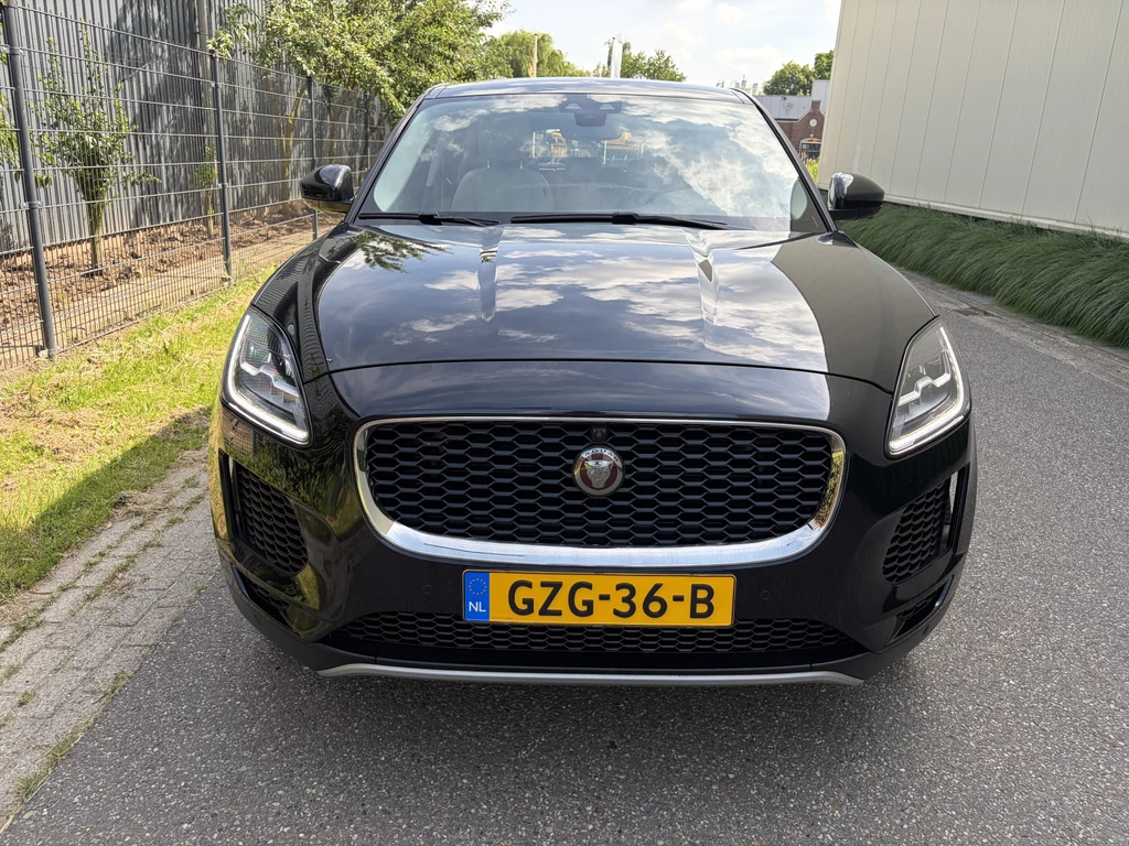 Jaguar E-PACE – foto 9