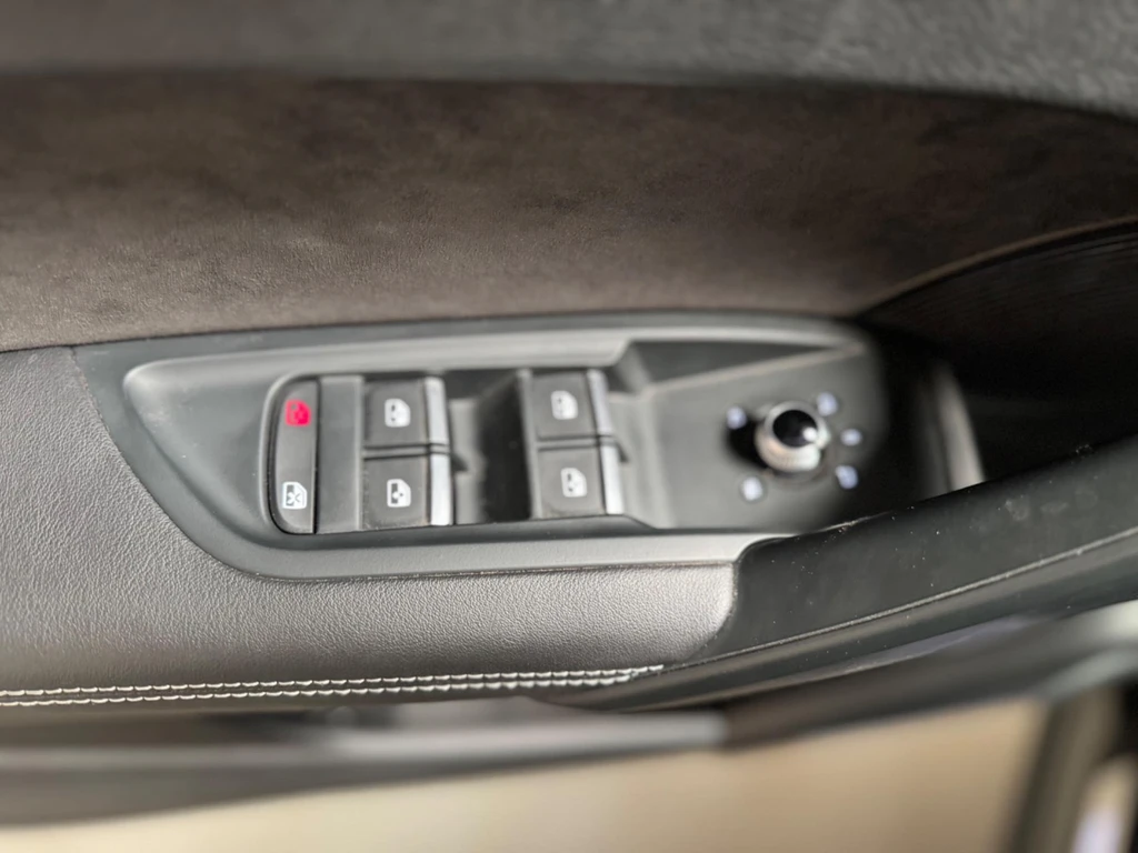 Audi SQ5 – foto 29