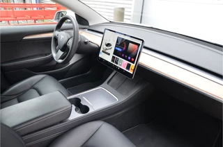 Tesla Model 3 – thumbnail 11