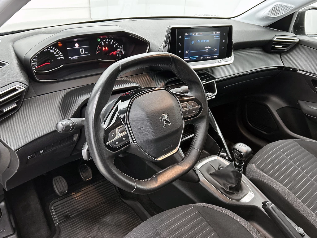 Peugeot 208 – foto 12