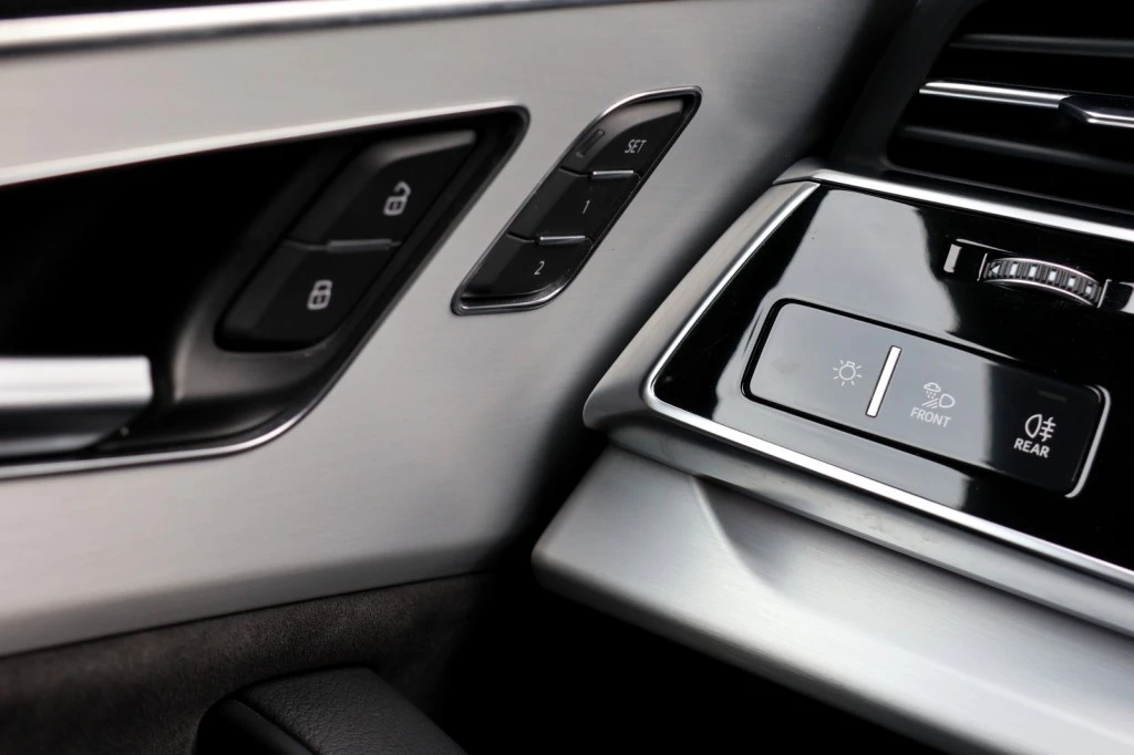Audi Q8 – foto 33