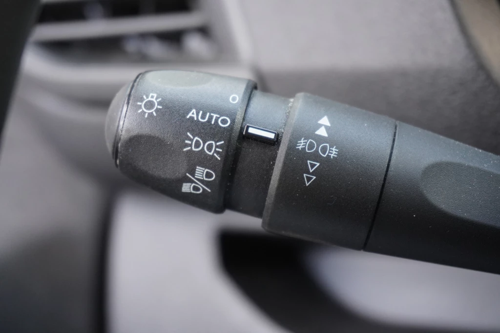Opel Vivaro – foto 15