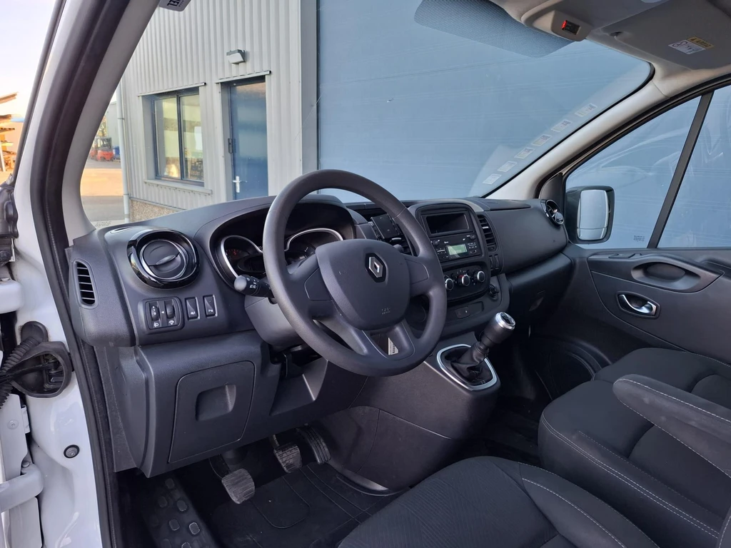 Renault Trafic – foto 18