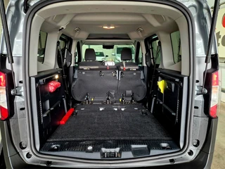 Ford Tourneo Courier – thumbnail 42