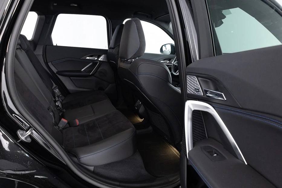 BMW iX1 – foto 12