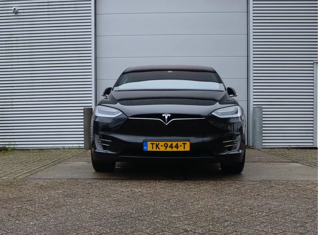 Tesla Model X – foto 8