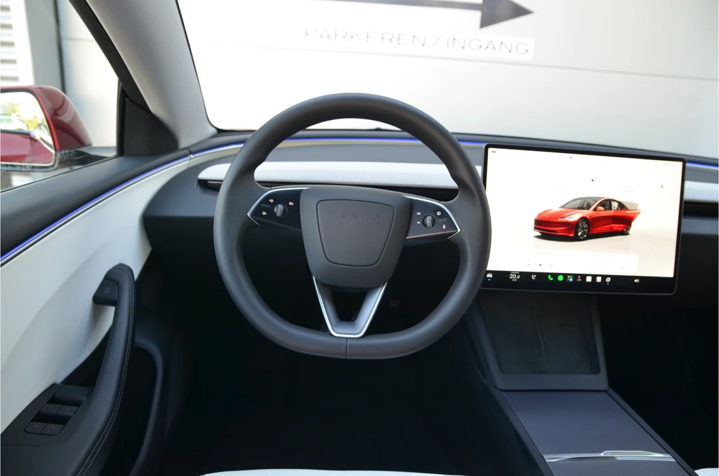 Tesla Model 3 – foto 15