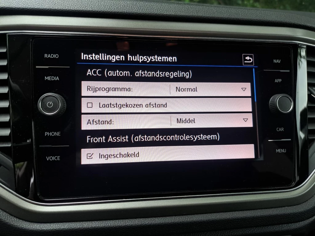 Volkswagen T-Roc – foto 7