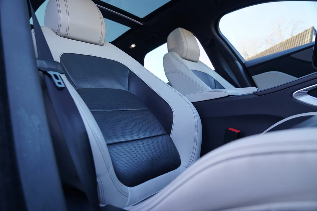 Jaguar F-PACE – foto 20