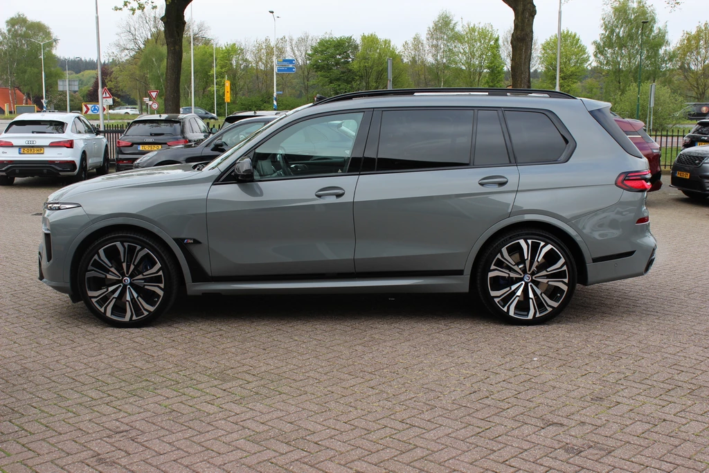 BMW X7 – foto 2