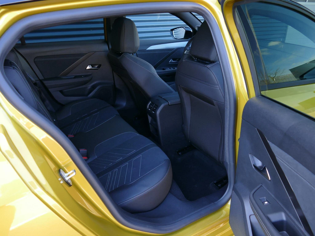 Opel Astra – foto 28