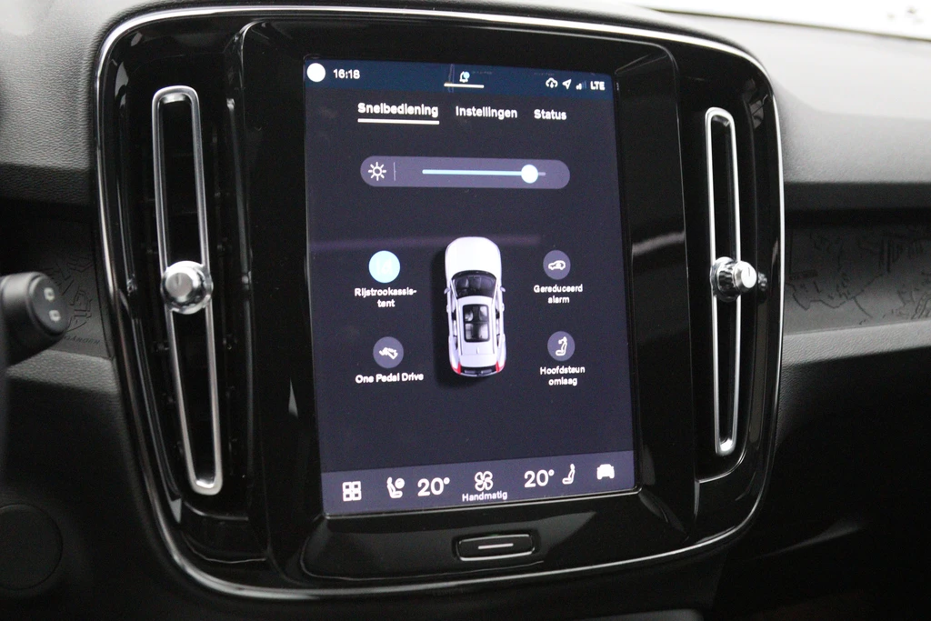 Volvo XC40 – foto 32