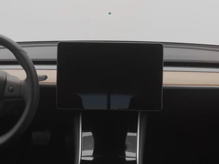 Tesla Model 3 – thumbnail 22
