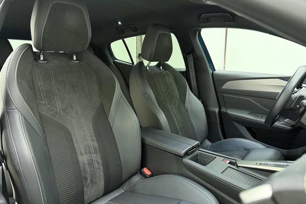 Peugeot 408 – foto 13
