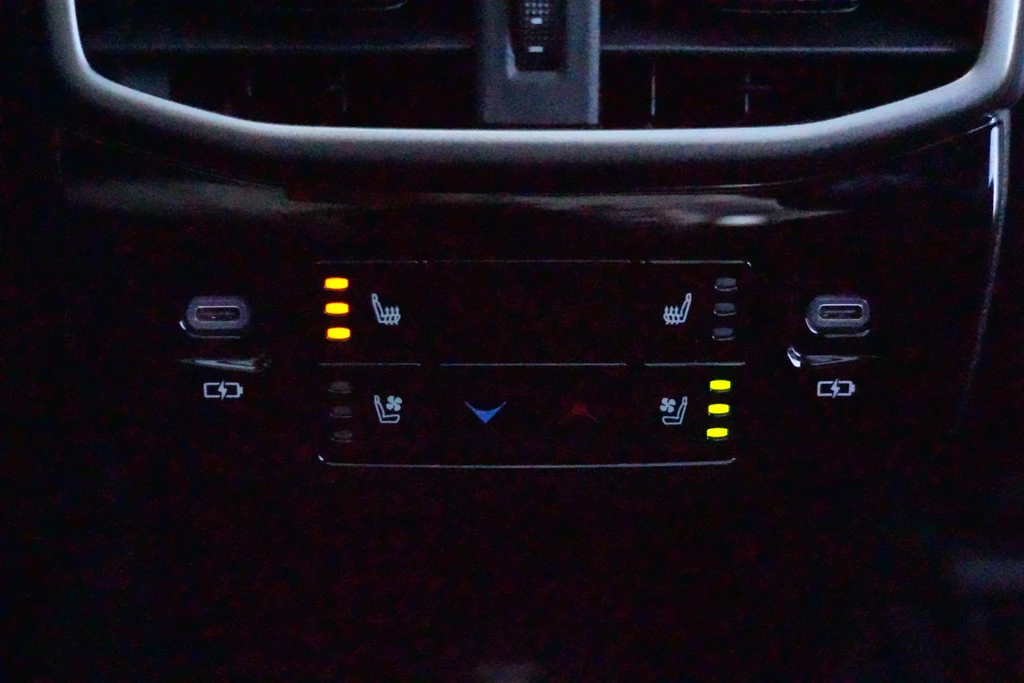 Lexus RX – foto 33
