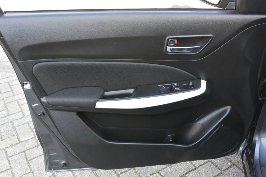 Suzuki Swift – foto 16