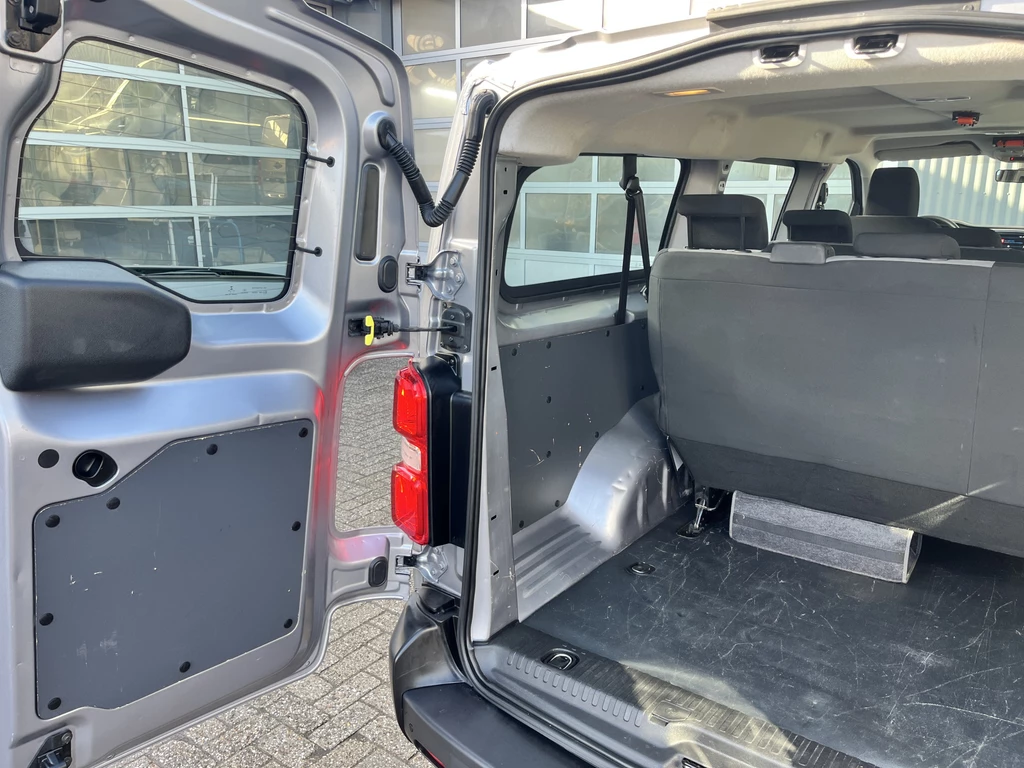 Peugeot Traveller – foto 25