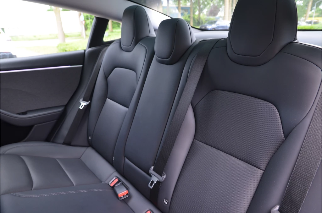 Tesla Model 3 – foto 16
