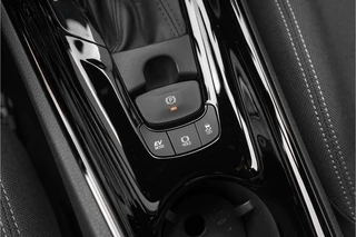 Toyota C-HR – thumbnail 32