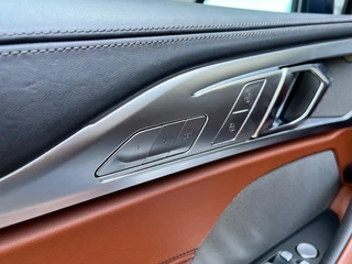 BMW 8 Serie – thumbnail 25