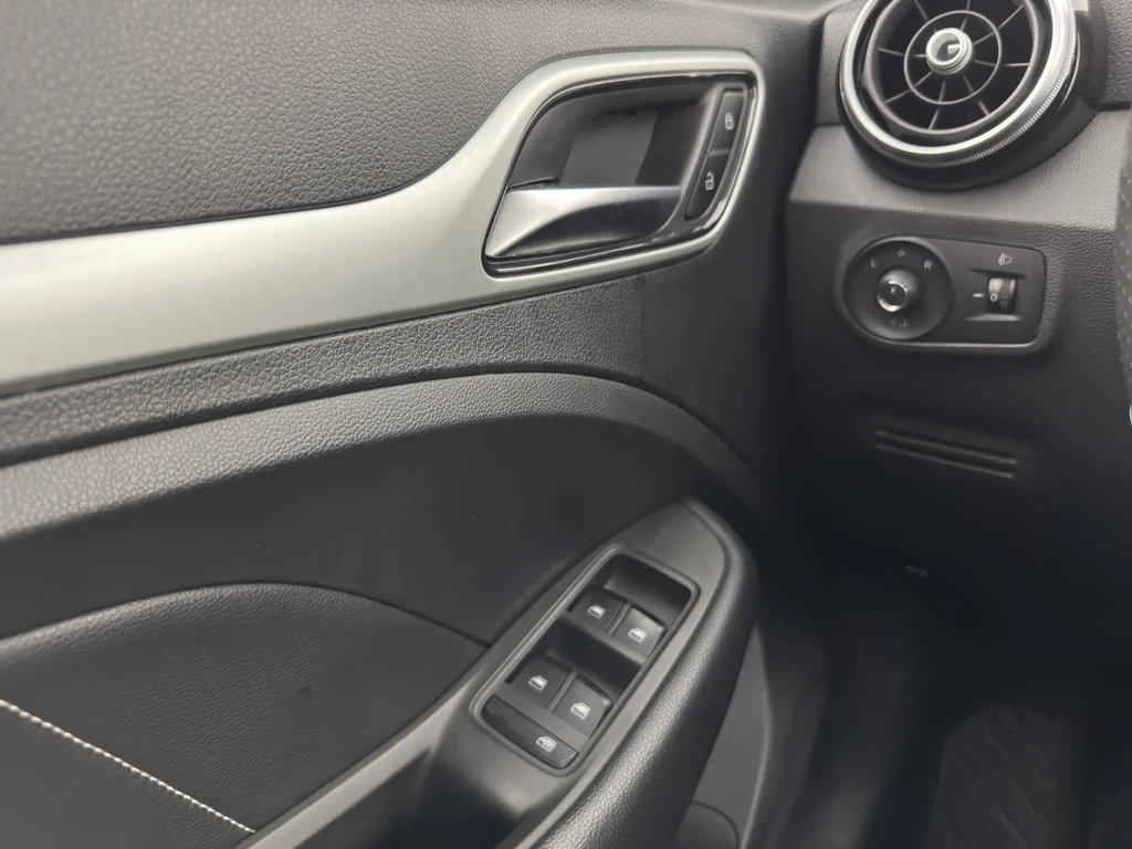 MG ZS EV – foto 22