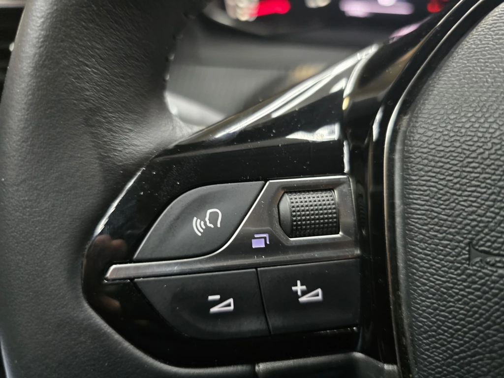 Peugeot 208 – foto 15