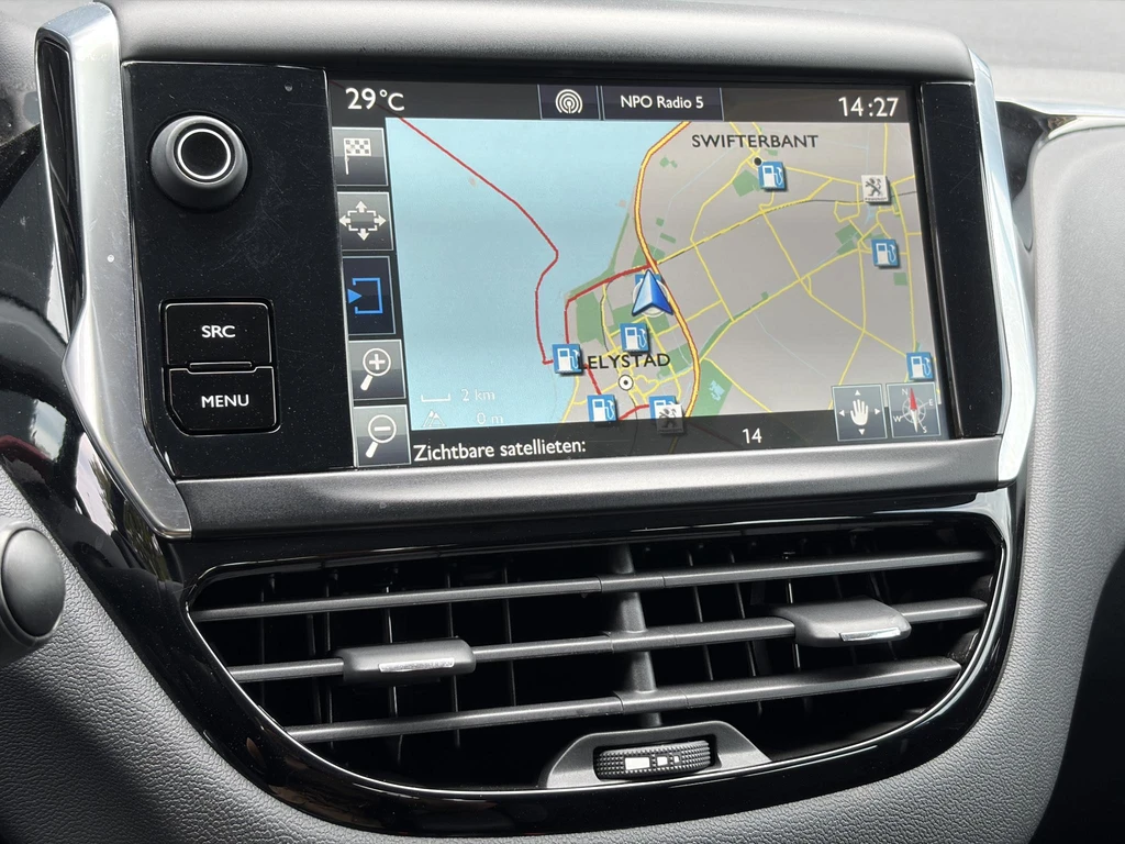 Peugeot 208 – foto 13