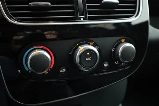 Renault Clio – thumbnail 30