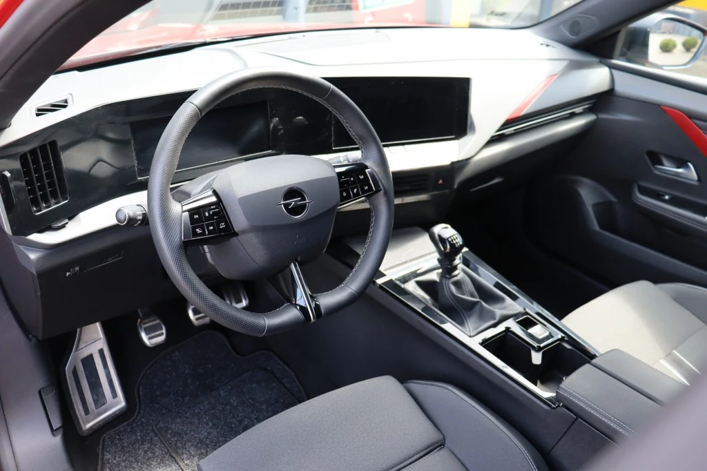 Opel Astra – foto 36