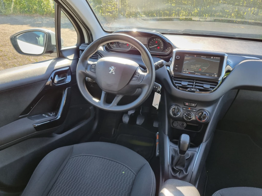 Peugeot 208 – foto 14
