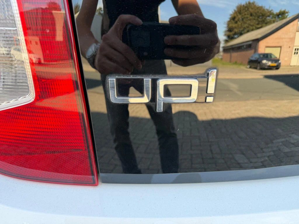 Volkswagen up! – foto 18