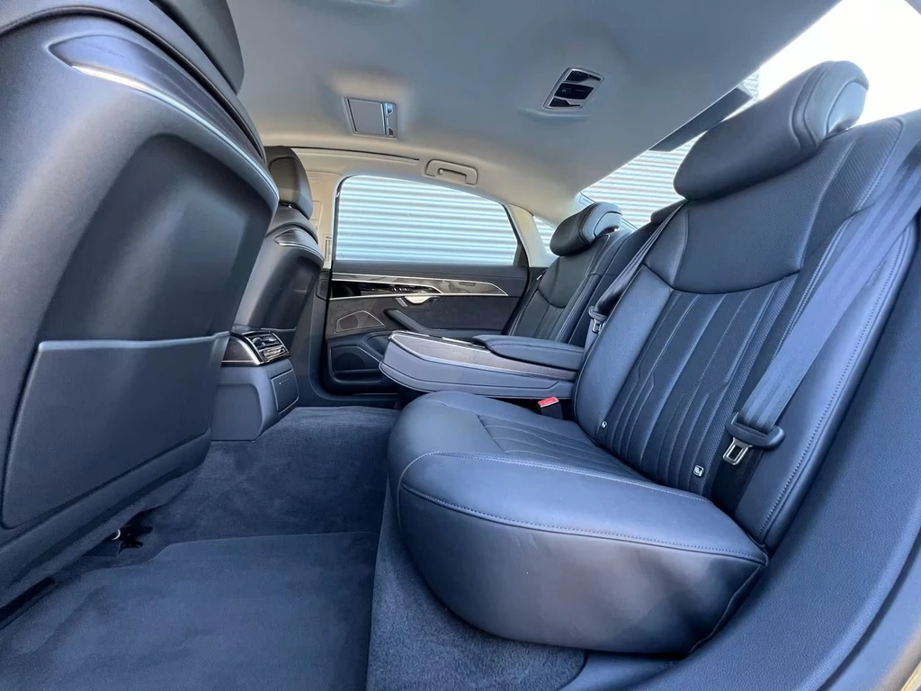 Audi A8 – foto 12