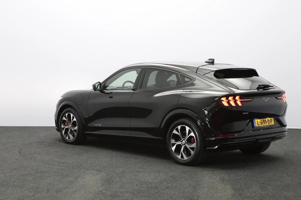 Ford Mustang Mach-E – foto 4