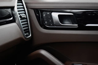 Porsche Cayenne – thumbnail 37