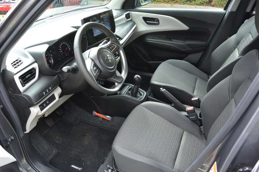 Suzuki Swift – foto 17