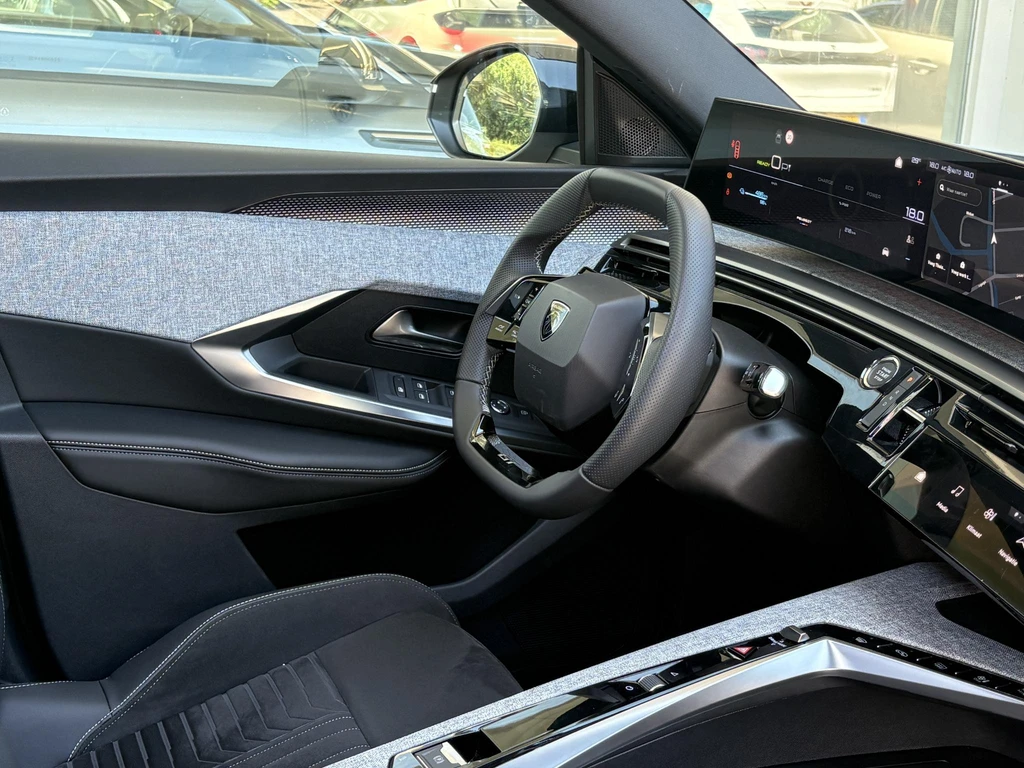 Peugeot e-3008 – foto 19