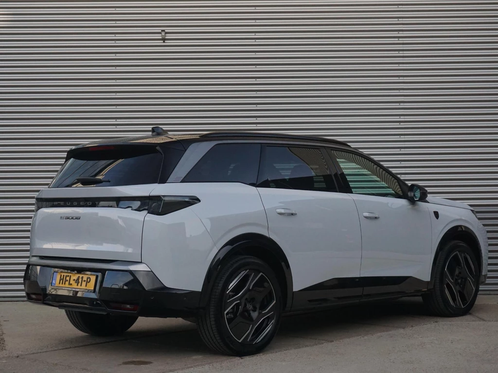 Peugeot e-5008 – foto 4