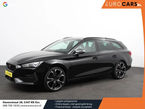 CUPRA Leon Sportstourer 1.4 e-Hybrid VZ 245 pk DSG Wegklapbare trekhaak Navigatie Apple CarPlay Android Auto Camera Parkeerhulp Adaptive Cruise Control Dodehoekdetectie Stoel- en stuurverwarming Full Led Climate Control Lichtmetalen velgen