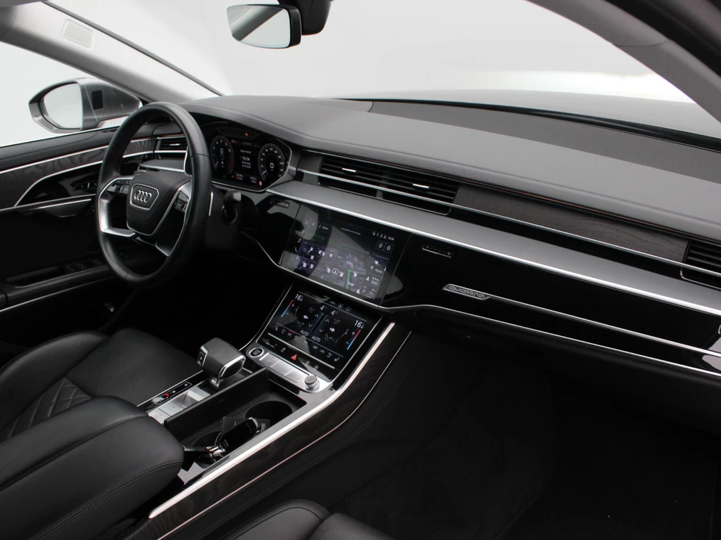 Audi A8 – foto 9