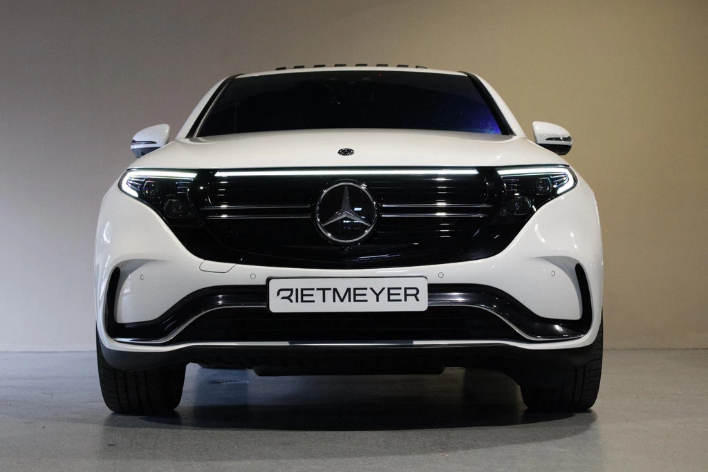 Mercedes-Benz EQC – foto 11