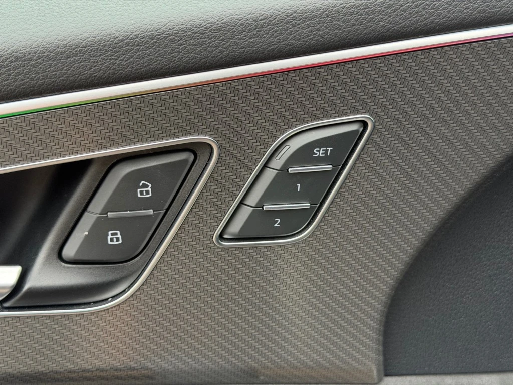 Audi RSQ8 – foto 33