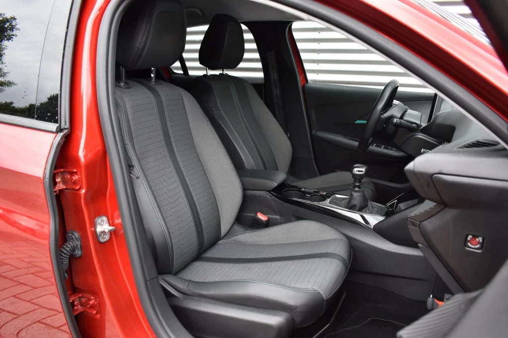 Peugeot 208 – foto 42
