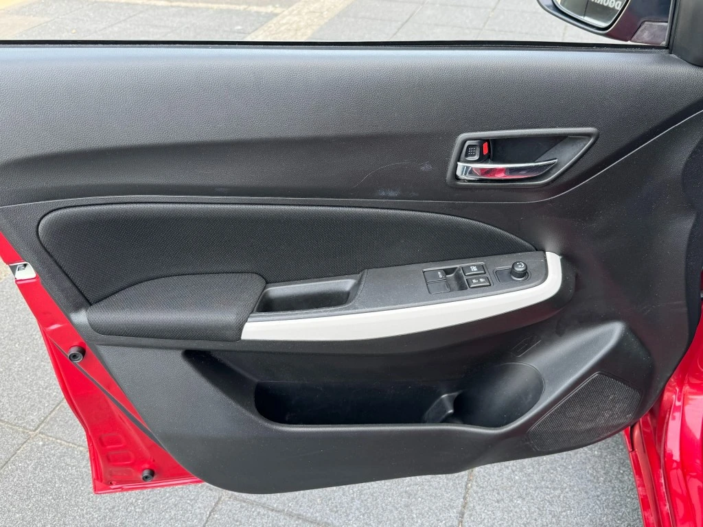 Suzuki Swift – foto 18